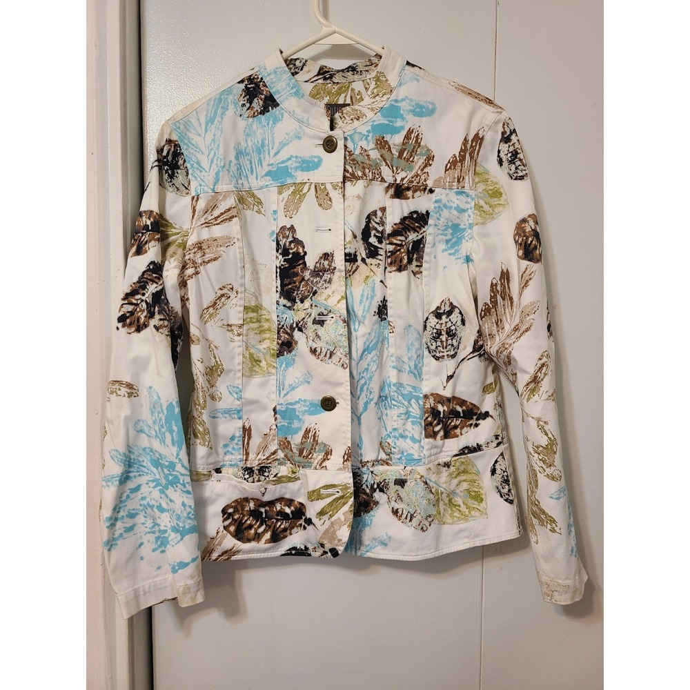 Chico's Patterned Blazer Jacket Featuring Botanical Or Leaf Print. Size 1